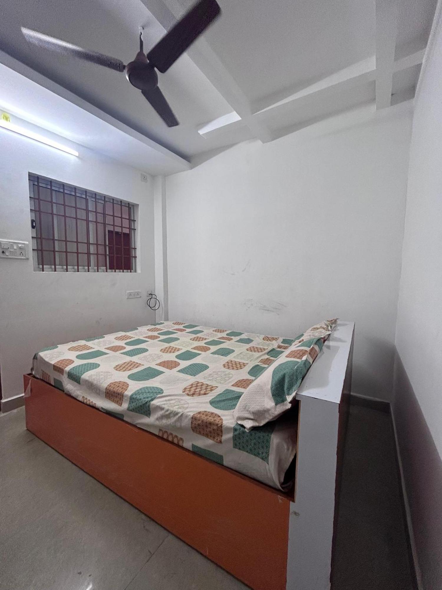 Gsd Inn Guest House Ποντισερί Δωμάτιο φωτογραφία