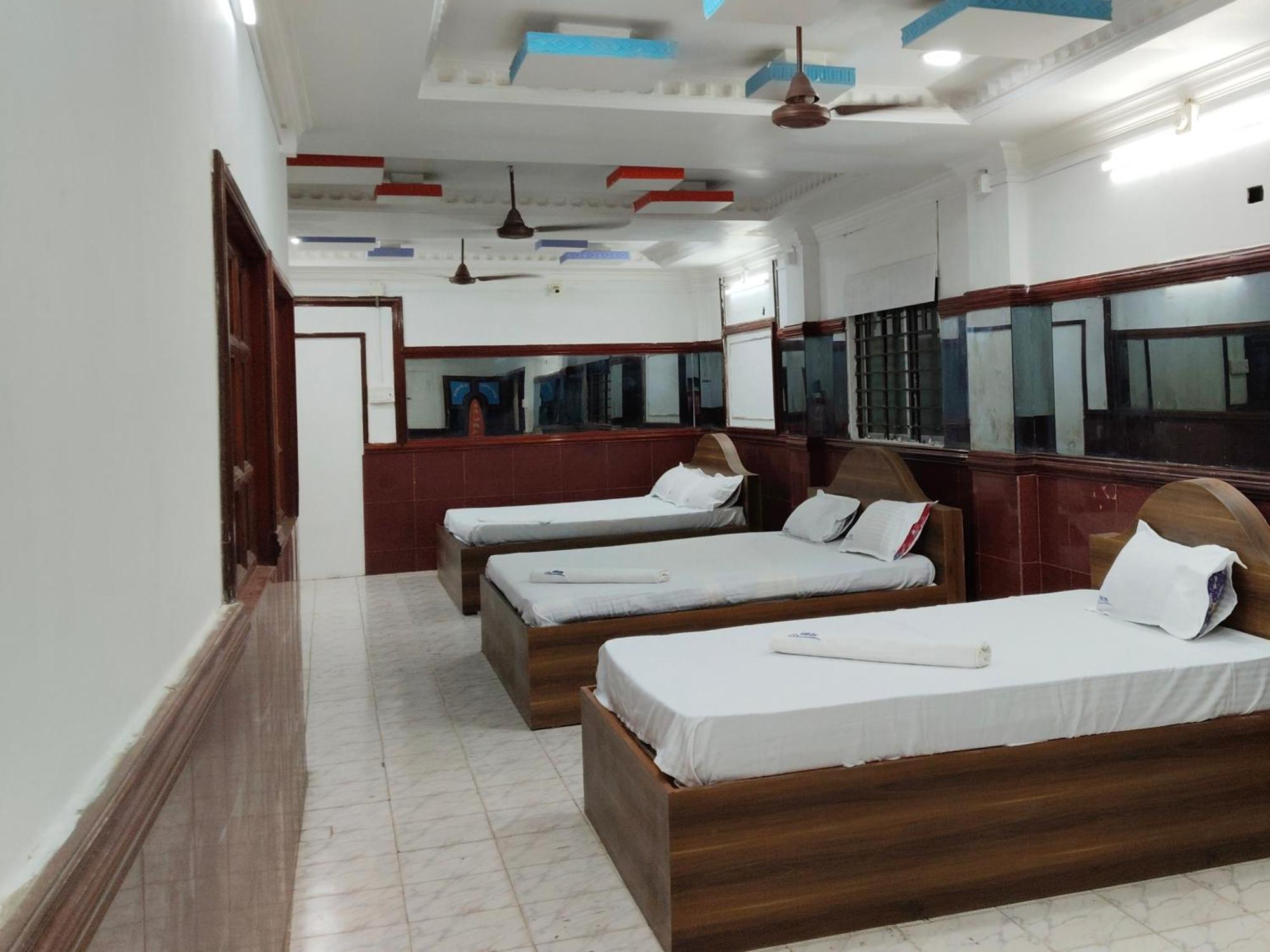 Gsd Inn Guest House Ποντισερί Δωμάτιο φωτογραφία